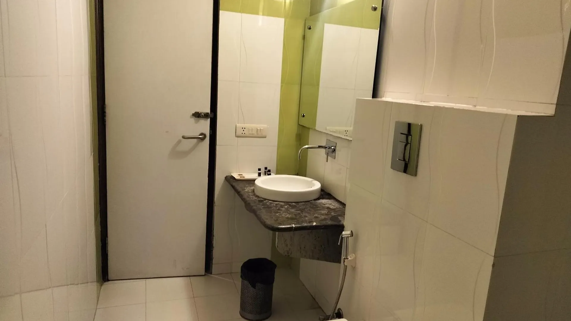 Hotel The Class Igi Airport New Delhi 0*,  India