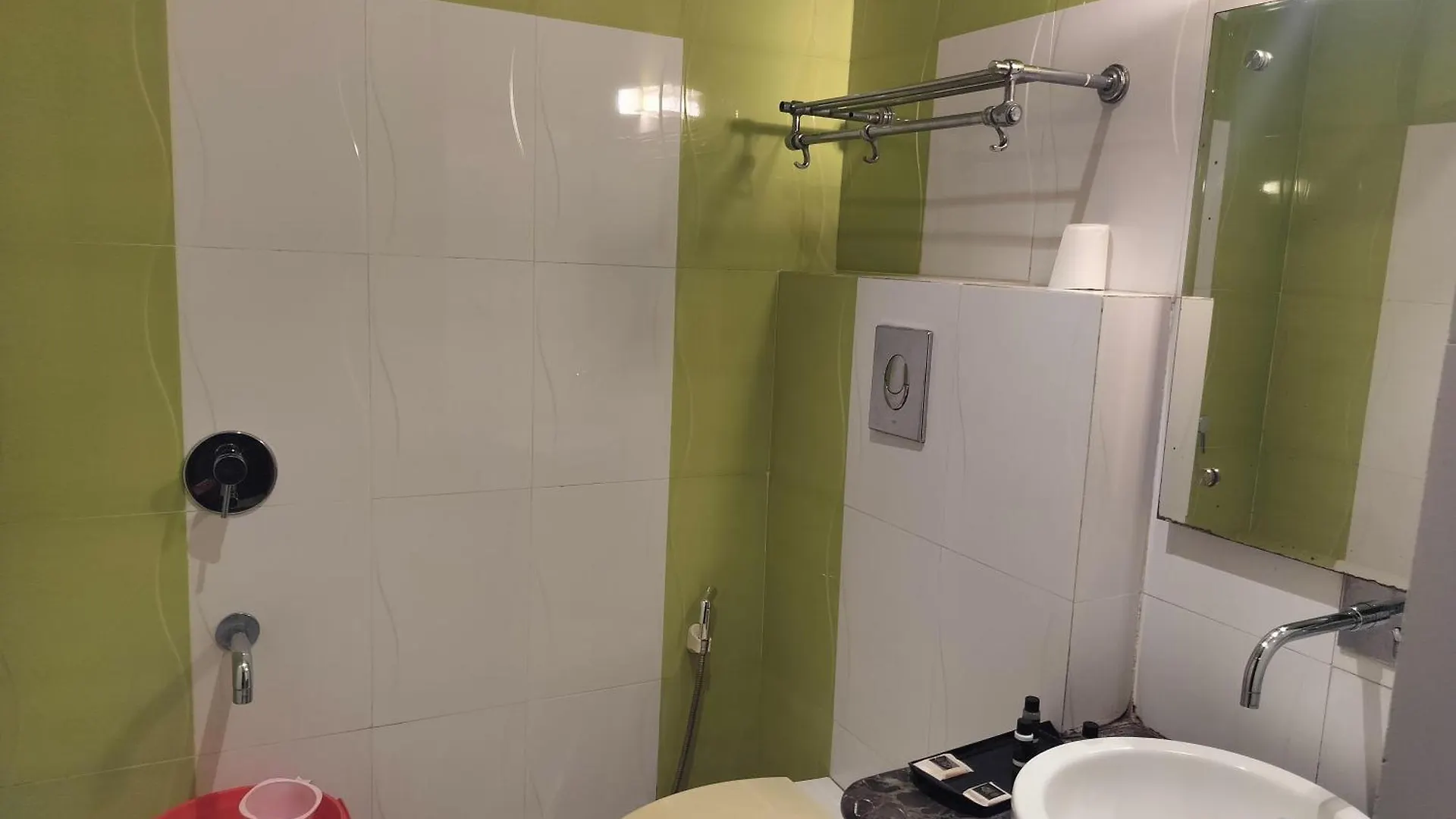 Hotel The Class Igi Airport New Delhi